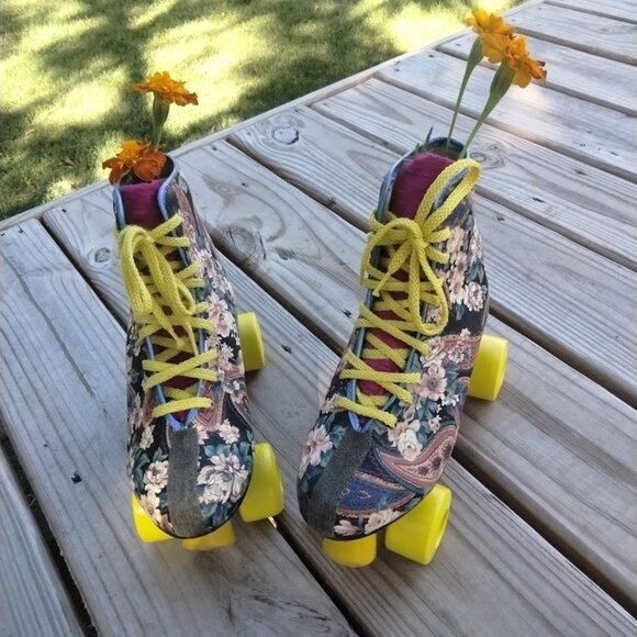 Decorative Roller skates - Picture 2 of 7